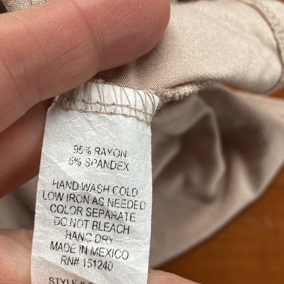 Long beige dress - Picture 7 of 7